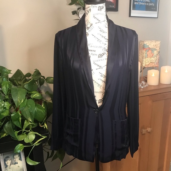 - NWT Tina Jo blouse blue - Picture 1 of 8